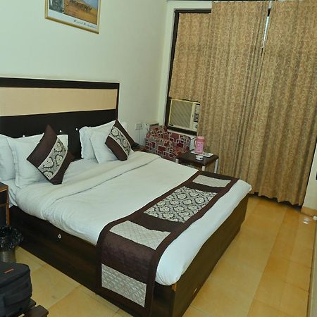 Goyal Plaza Hotel 5 Mint. Waling Distance From Pushkar Lake Buitenkant foto