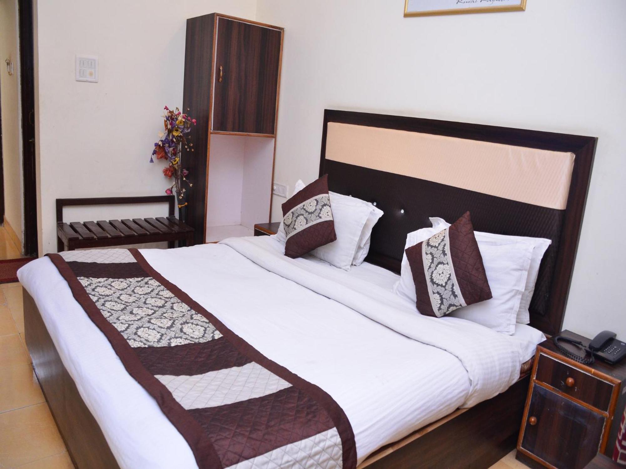 Goyal Plaza Hotel 5 Mint. Waling Distance From Pushkar Lake Buitenkant foto
